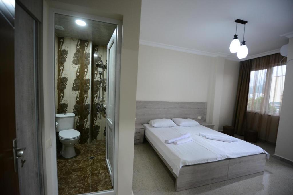 Nana'S Hotel Tchaikovsky Street 34 Batumi Esterno foto